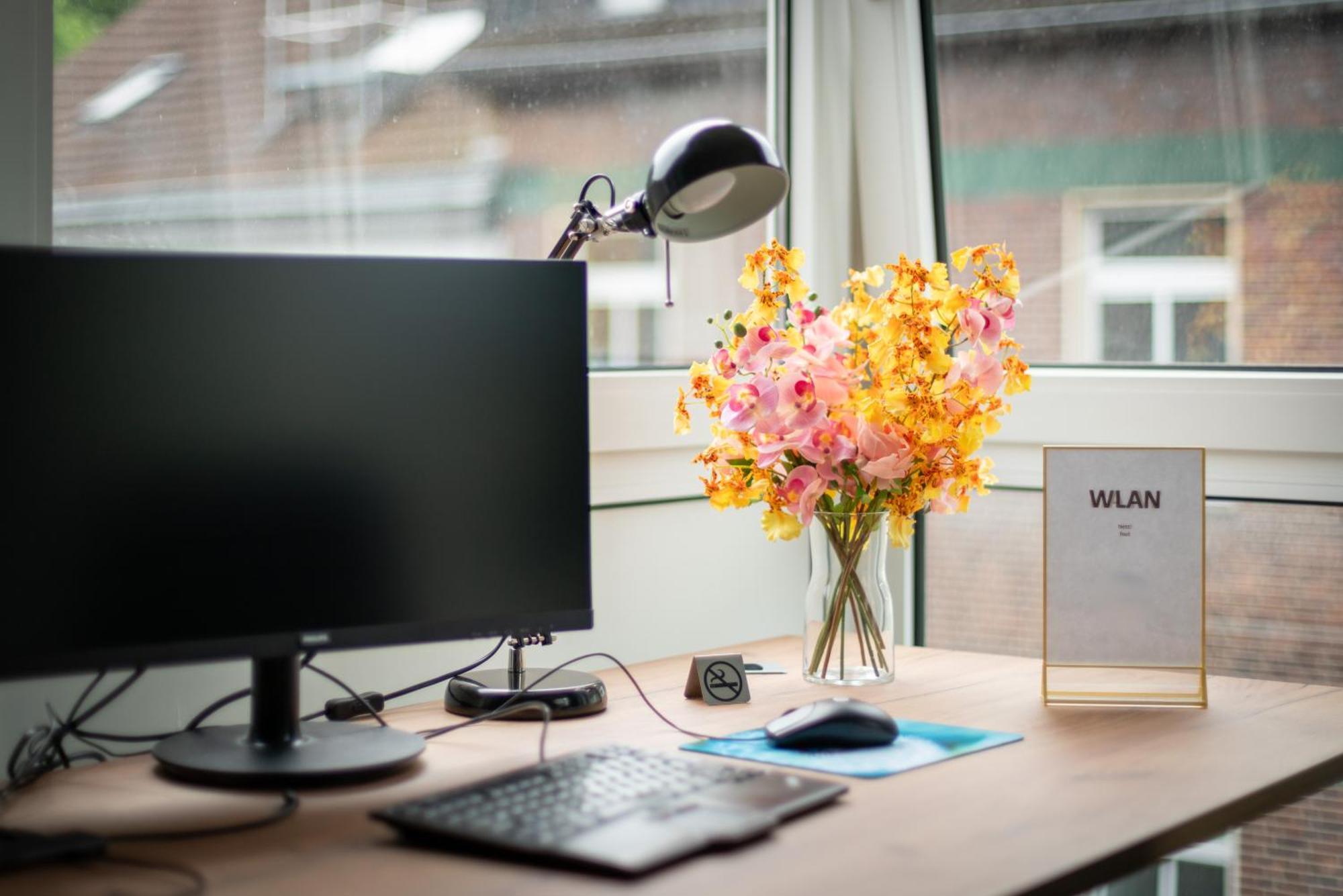 Federnest - Luxus-Studio - Kingsize Boxspringbett - Home-Office Mit Monitor Und Drucker - 11 Min Hbf Duisbourg Extérieur photo